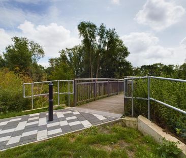 2 bedroom flat to rent - Photo 2