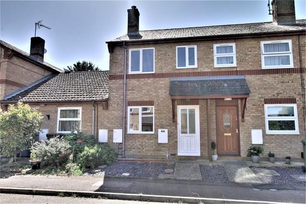 2 bedroom terraced house to rent - Photo 1
