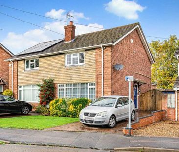 3 bedroom semi-detached house to rent - Photo 3