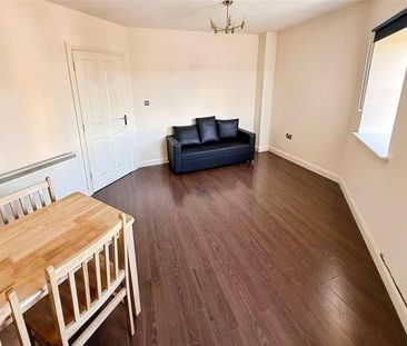 Henry Bird Way, NN4 - Photo 1