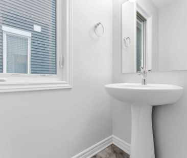 For Lease - 182 Ryan Reynolds Way, Orleans - Convent Glen and Area,... - Photo 1