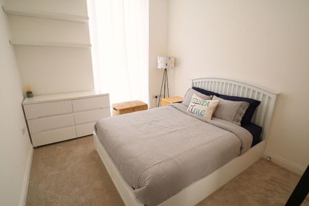 2 Bed, First Floor Flat - Photo 3