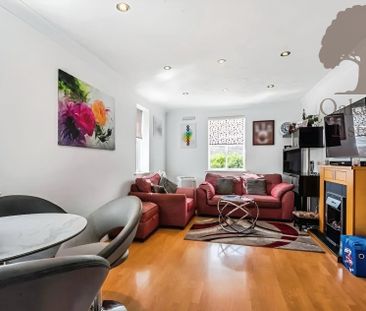 2 bed flat to rent in Hurworth Avenue, Langley, SL3 - Photo 2