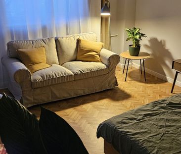 mazowieckie, Warszawa, Praga-Południe, Międzynarodowa - Zdjęcie 3