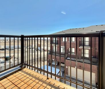 For Lease - 28 Bullata Lane, Richmond Hill, Ontario - Photo 6