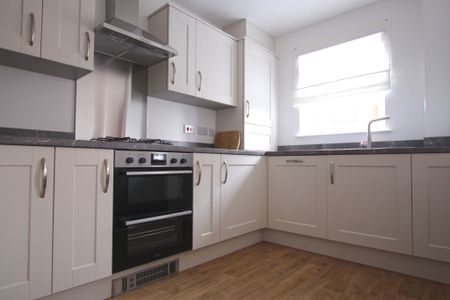 Water Tower Court, Ruchill, Glasgow - Photo 5