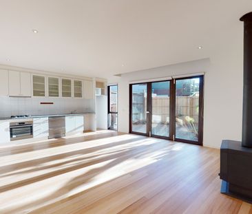 Position Perfect! - Photo 3