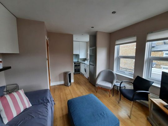 2 Bed Flat, George Lane, SE13 - Photo 1