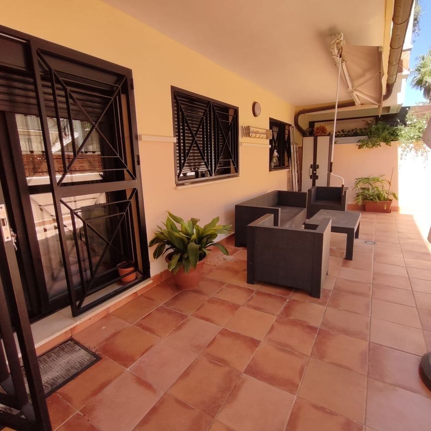 Alquiler de piso en Calle Ópalo - Photo 1