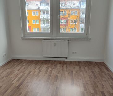 Alles NEU!! 3 Raumwohnung mit Balkon ab 01.09.2024 fertig! - Foto 6