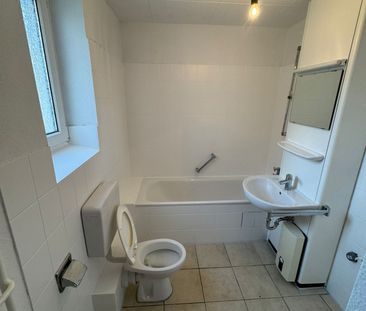 Sehr schöne 3 Zimmer Wohnung in Duisburg zu vermieten - Foto 1