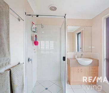 Your Perfect Family Home Awaits! - Photo 5