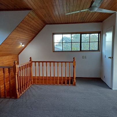 One bedroom with separate living area - Photo 1