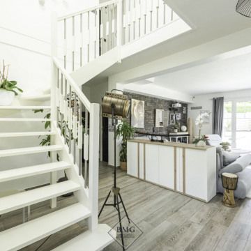 Villa • Magny-le-Hongre - Photo 1