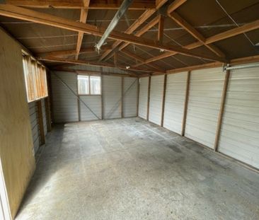 2 Bedroom Cozy Unit in Central Ranui - Photo 6