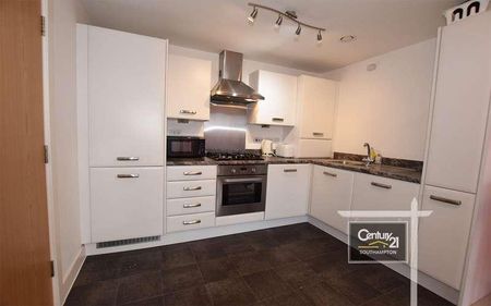 |ref:r|, Suttones Place, Southampton, SO15 - Photo 3