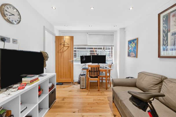 Sloane Avenue, London, SW3 3AZ - Photo 1