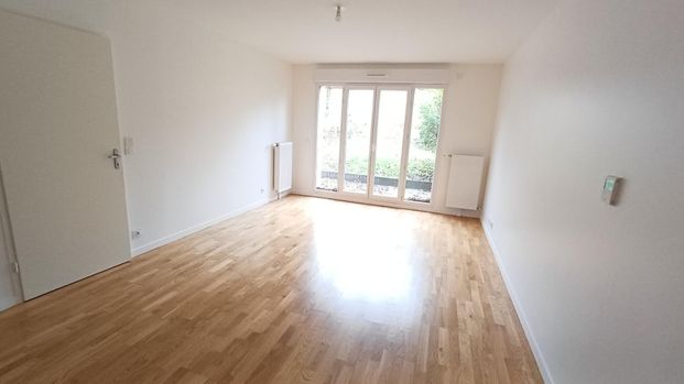 location Appartement T2 DE 45m² À VILLIERS SUR MARNE - Photo 1