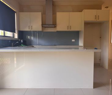 3 Bedroom Granny flat - Photo 5