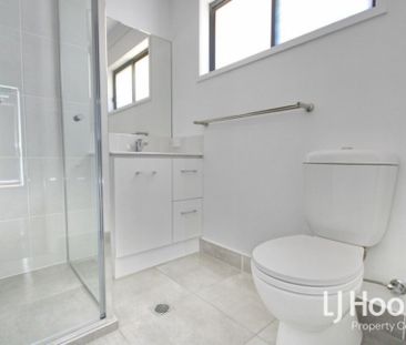 Low Maintenance Family Home With 2 Living Areas! - Photo 6