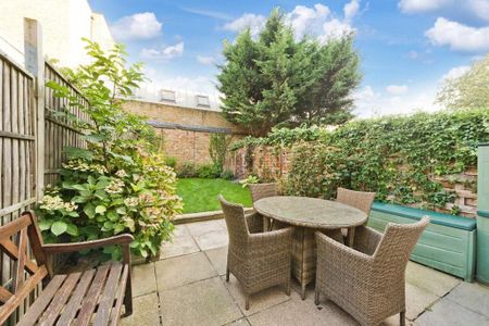 3 bedroom flat to rent - Photo 3