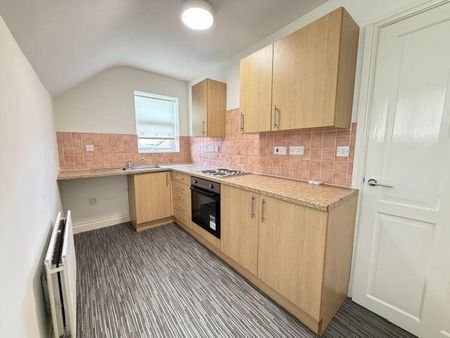 2 bedroom apartment to rent - Photo 4