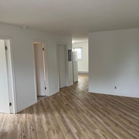 4-1/2 à louer Longueuil (rez-de-chaussée) - Photo 3