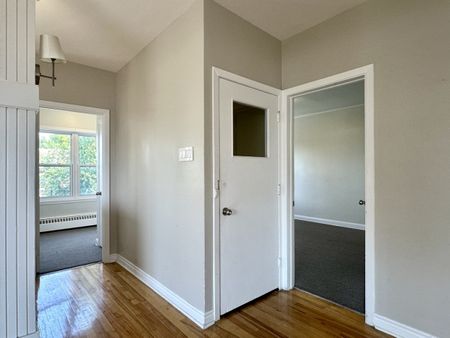 6410 Avenue Lennox - Photo 3