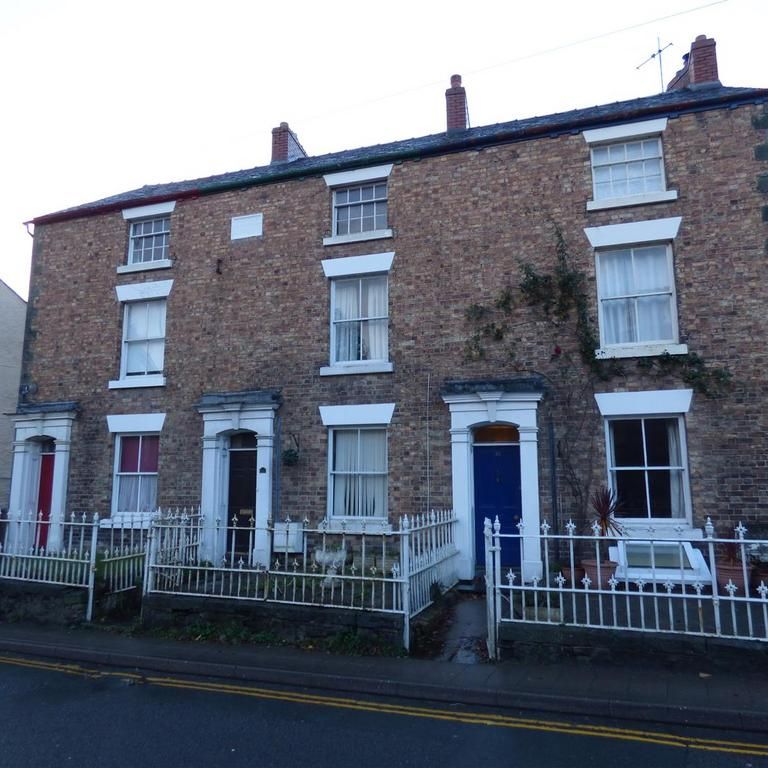 3 bedroom terraced house to rent - Photo 1