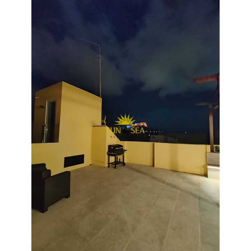 PENTHOUSE FOR RENT, 2 BEDROOMS AND 1 BATHROOM IN ALICANTE - Photo 1