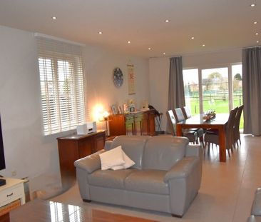 Villa-landhuis te huur in Lanaken voor € 1.875 met 4 slaapkamers - Photo 2