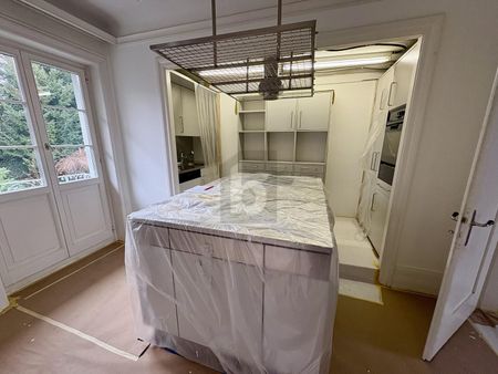 QUIET, CENTRAL, LIGHT-FLOODED WITH LAKE VIEW - Photo 4