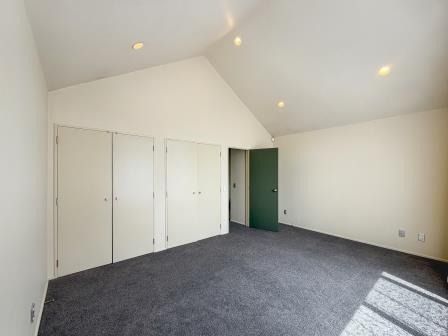 3-Bedroom Townhouse in Prime Epsom Location - Photo 5