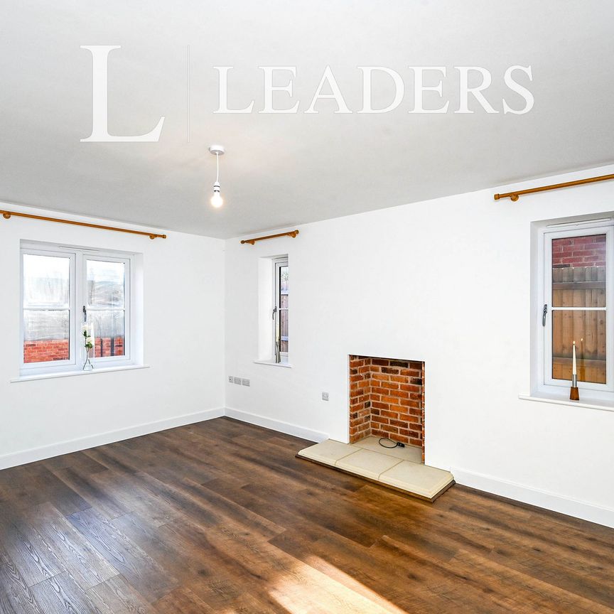 4 bedroom house to rent Mark Lane, East Markham, NG22 - Photo 1