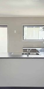 2 bedroom house in Fairfield - Photo 3