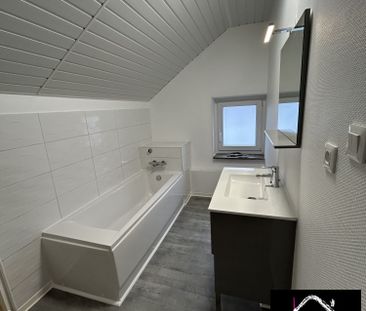 Location Appartement 5 pièces 133m² FREYMING MERLEBACH 57800 - Photo 2