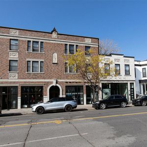 4919-4925 Sherbrooke West - 2 Bedrooms - 4919 Rue Sherbrooke Ouest, Westmount - Photo 3