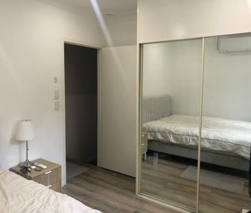 2 Bedroom Apartment for rent at Wiley Park !!!!! - Photo 4