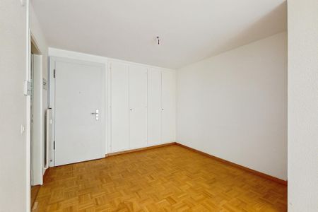 Logement entièrement rénové - Photo 3