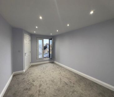 2 Bed Flat, London, E11 - Photo 2