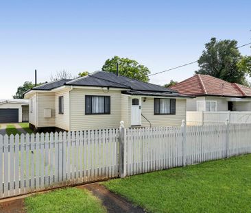 21 Charlotte Street, NEWTOWN - Photo 2