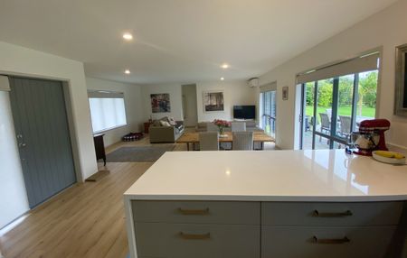 STUNNING, SUNNY & CENTRAL – MODERN HOME WITH A PEACEFUL OUTLOOK - Photo 3