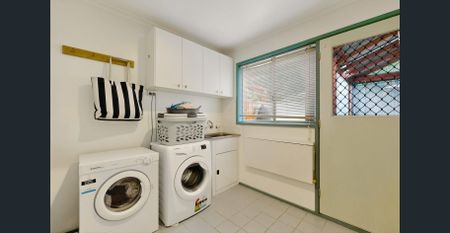 Character-Filled Living in Berwick’s Beloved Timbarra Estate - Photo 5