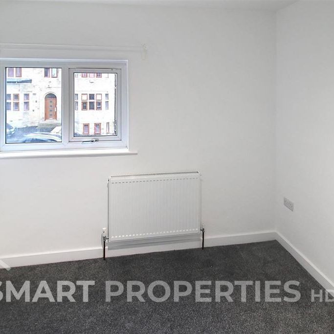 3 bedroom end of terrace house to rent - Photo 1