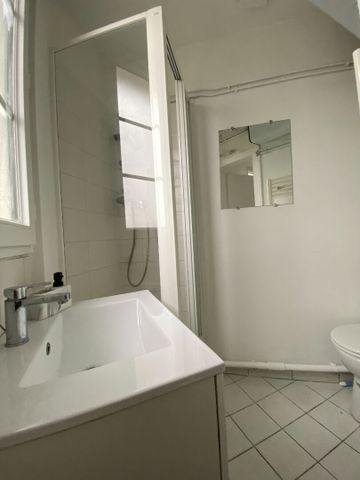 Location Appartement 1 pièce 10m² - Photo 4