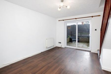 2 bedroom terraced house to rent - Photo 2