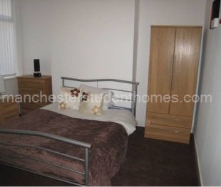 Moorfield Road, Salford, M6 7EY - Photo 4