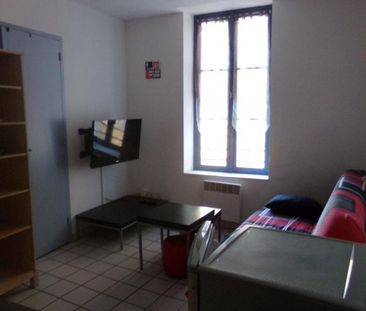 Location Appartement P2 rénové(e) Nimes - Photo 2