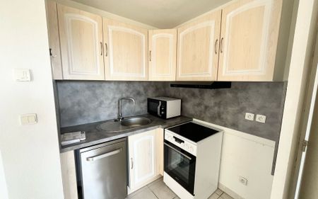 Appartement à louer 2 pièces • 40,75 m2 Istres - Photo 5