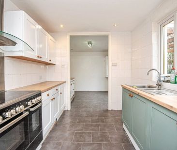 West Pinfold - Photo 2